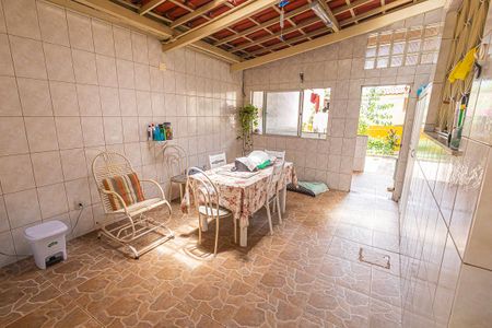 Casa à venda com 360m², 4 quartos e 4 vagascozinha externa