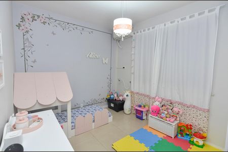 Apartamento à venda com 97m², 3 quartos e 2 vagasQuarto 2