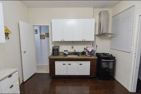 Apartamento à venda com 97m², 3 quartos e 2 vagasCozinha