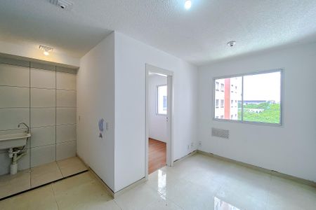 Apartamento para alugar com 2 quartos, 34m² em Canindé, São Paulo