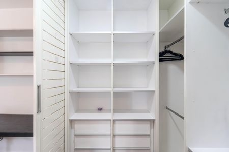 Apartamento para alugar com 83m², 1 quarto e 1 vagaCloset 1 da Suíte
