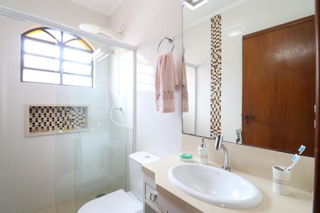 Casa para alugar com 120m², 3 quartos e 2 vagasBanheiro da Suíte 2