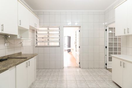 Casa para alugar com 120m², 3 quartos e 2 vagasCozinha 