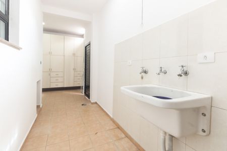 Casa para alugar com 120m², 3 quartos e 2 vagasÁrea de Serviço 