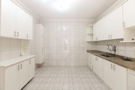 Casa para alugar com 120m², 3 quartos e 2 vagasCozinha 