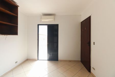 Casa para alugar com 120m², 3 quartos e 2 vagasQuarto 2