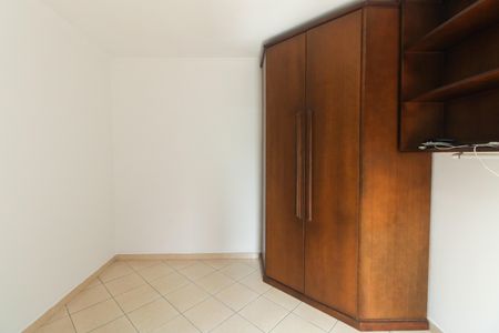 Casa para alugar com 120m², 3 quartos e 2 vagasQuarto 2