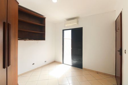 Casa para alugar com 120m², 3 quartos e 2 vagasQuarto 2