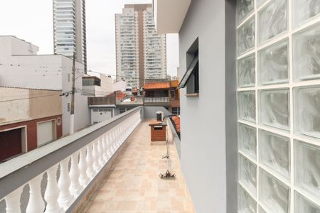 Casa para alugar com 120m², 3 quartos e 2 vagasQuarto 2 - Varanda 