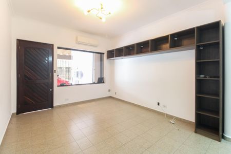 Casa para alugar com 120m², 3 quartos e 2 vagasSala 