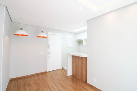Sala  de apartamento para alugar com 2 quartos, 41m² em Santo Amaro, São Paulo