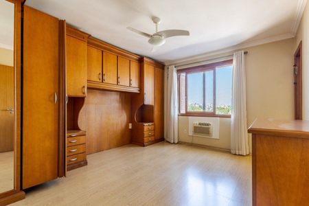 Quarto 1 de apartamento para alugar com 3 quartos, 118m² em Jardim Itu, Porto Alegre