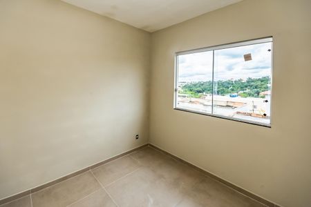 Casa à venda com 3 quartos, 80m² em Parque Jardim D Aliana, Vespasiano