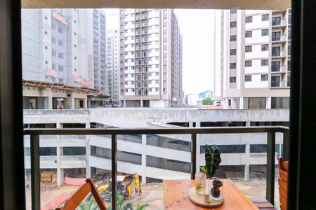 Apartamento para alugar com 56m², 2 quartos e 1 vaga Apartamento para alugar com 56m², 2 quartos e 1 vagaVaranda da Sala