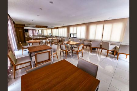 Apartamento para alugar com 56m², 2 quartos e 1 vaga Apartamento para alugar com 56m², 2 quartos e 1 vagaÁrea comum - Salão de festas