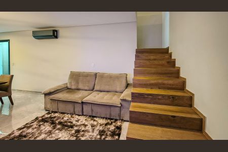 Sala de casa para alugar com 3 quartos, 250m² em Jardim Sao Benedito, São Paulo