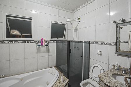 Casa à venda com 225m², 4 quartos e 4 vagasBanheiro da Suíte 3