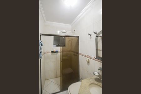 Casa à venda com 225m², 4 quartos e 4 vagasBanheiro da Suíte