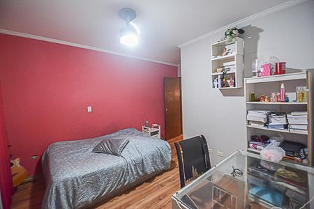 Casa à venda com 225m², 4 quartos e 4 vagasQuarto 2 - Suíte