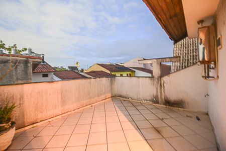 Casa à venda com 225m², 4 quartos e 4 vagasSacada do Quarto