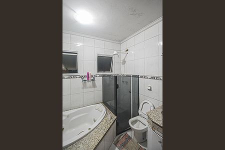 Casa à venda com 225m², 4 quartos e 4 vagasBanheiro da Suíte 3
