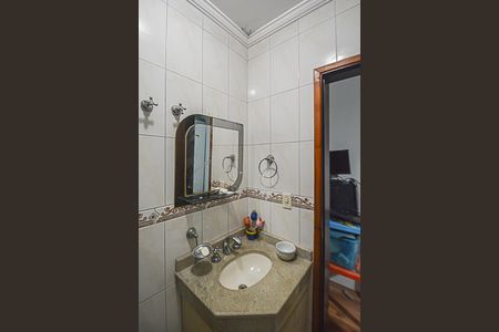 Casa à venda com 225m², 4 quartos e 4 vagasBanheiro da Suíte