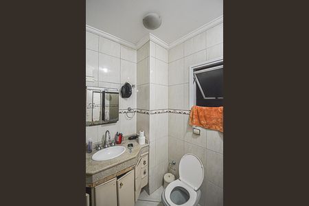 Casa à venda com 225m², 4 quartos e 4 vagasBanheiro da Suíte 2