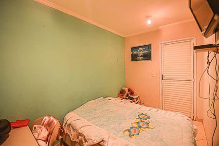 Casa à venda com 225m², 4 quartos e 4 vagasQuarto