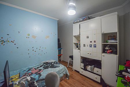 Casa à venda com 225m², 4 quartos e 4 vagasQuarto Suíte