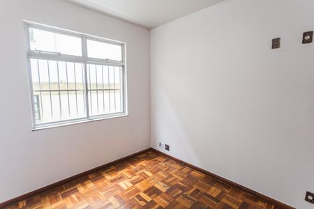 Apartamento à venda com 90m², 3 quartos e 1 vagaQuarto 2