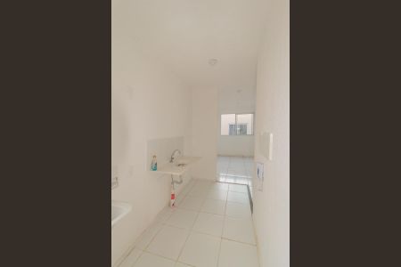 Apartamento para alugar com 49m², 2 quartos e sem vaga Apartamento para alugar com 49m², 2 quartos e sem vagaCozinha e Área de Serviço