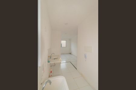 Apartamento para alugar com 49m², 2 quartos e sem vaga Apartamento para alugar com 49m², 2 quartos e sem vagaCozinha e Área de Serviço