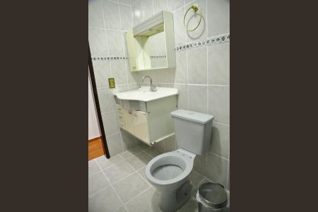 Casa para alugar com 180m², 3 quartos e 2 vagasBanheiro dos Quartos 