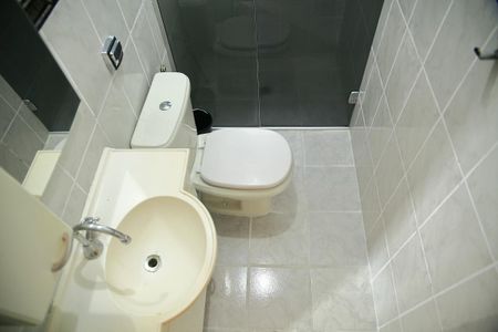 Casa para alugar com 180m², 3 quartos e 2 vagasSuíte - Banheiro