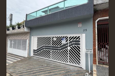 Casa para alugar com 180m², 3 quartos e 2 vagasFachada 