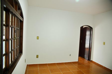 Casa para alugar com 180m², 3 quartos e 2 vagasSala 2 ( 1º piso ) 