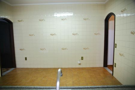 Casa para alugar com 180m², 3 quartos e 2 vagasCozinha 