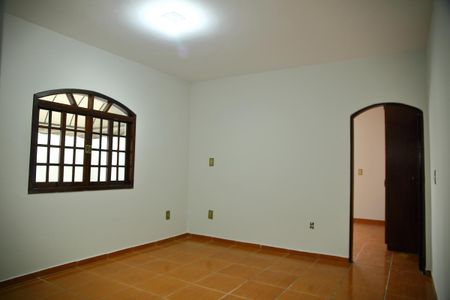 Casa para alugar com 180m², 3 quartos e 2 vagasSala 2 ( 1º piso ) 