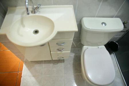 Casa para alugar com 180m², 3 quartos e 2 vagasSuíte - Banheirov