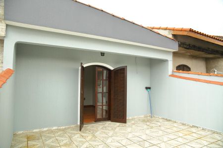 Casa para alugar com 180m², 3 quartos e 2 vagasSuíte  _ varanda 