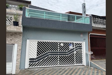 Casa para alugar com 180m², 3 quartos e 2 vagasFachada 