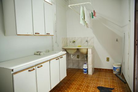 Casa para alugar com 180m², 3 quartos e 2 vagasÁrea de Serviço