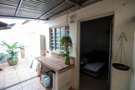 Casa à venda com 283m², 4 quartos e 1 vagaEDÍCULA FUNDOS