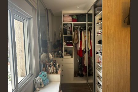 Apartamento à venda com 180m², 4 quartos e 3 vagasCloset