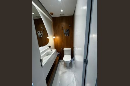 Apartamento à venda com 180m², 4 quartos e 3 vagasBanheiro