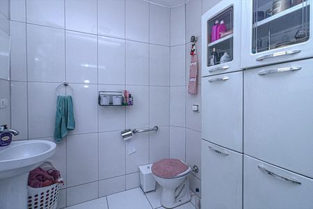 Apartamento à venda com 111m², 2 quartos e sem vagabanheiro social_3