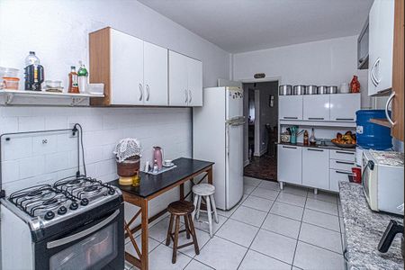 Apartamento à venda com 111m², 2 quartos e sem vagacozinha_4