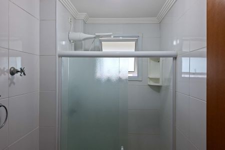 Apartamento para alugar com 100m², 3 quartos e 2 vagas Apartamento para alugar com 100m², 3 quartos e 2 vagasBanheiro da Suíte 1