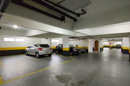 Apartamento para alugar com 100m², 3 quartos e 2 vagas Apartamento para alugar com 100m², 3 quartos e 2 vagasGaragem