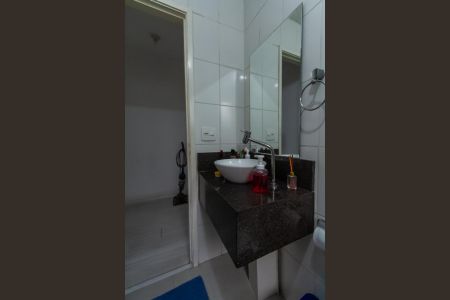 Apartamento à venda com 76m², 3 quartos e 1 vagaBanheiro Social